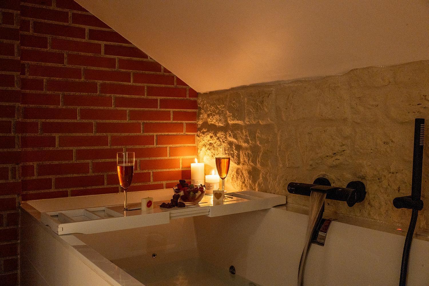 Evasion Chic, Spa Et Sauna Sous Les Toits Nancy Luaran gambar